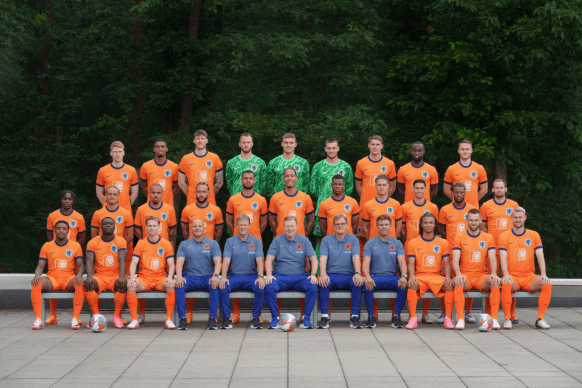 乌鲁木齐速,告别时刻,自行散去,8波足球比分网,体育官网,平台入口,足球比分,即时比分,比分直播