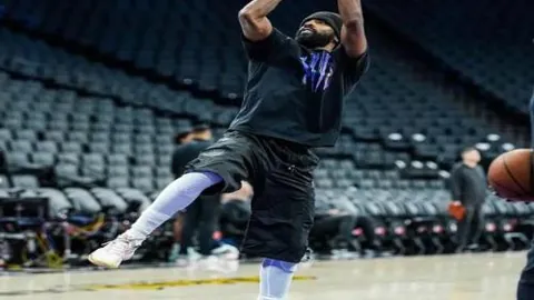 蓝军全力进攻，力争登顶英超榜首挑战者